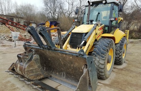 New Holland B115B